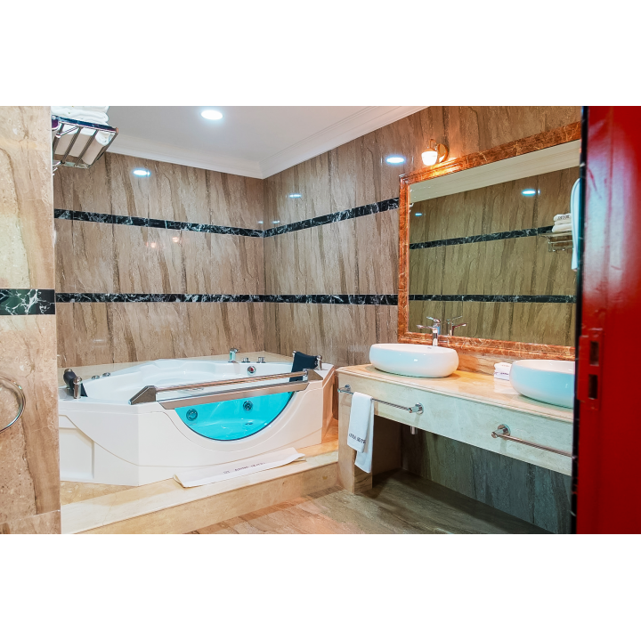 Premium Signature Suite